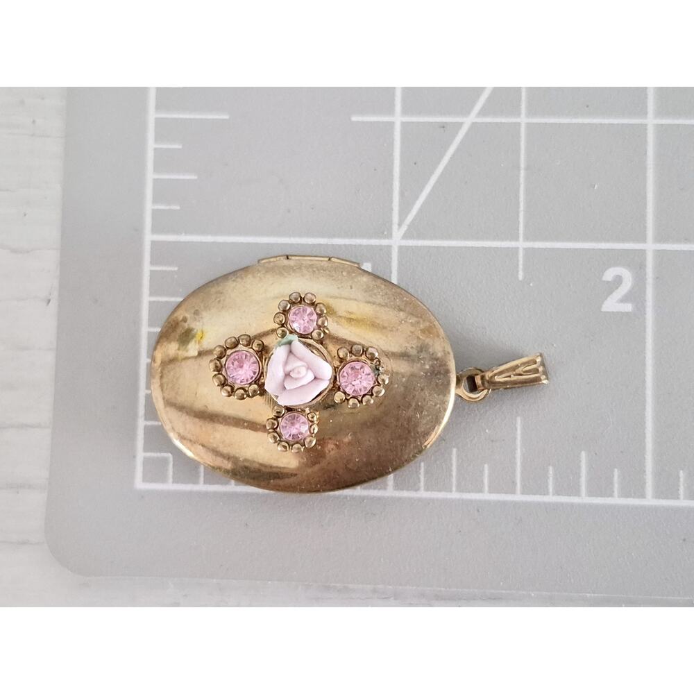 Vintage Gold Tone Oval Pink Roses Rhinestone Locket - Picture 7 of 7